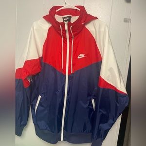 Men’s Nike Windbreaker. : Size large